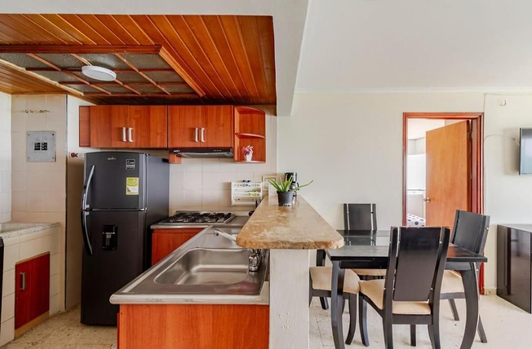 Brisas Del Mar Apartment *